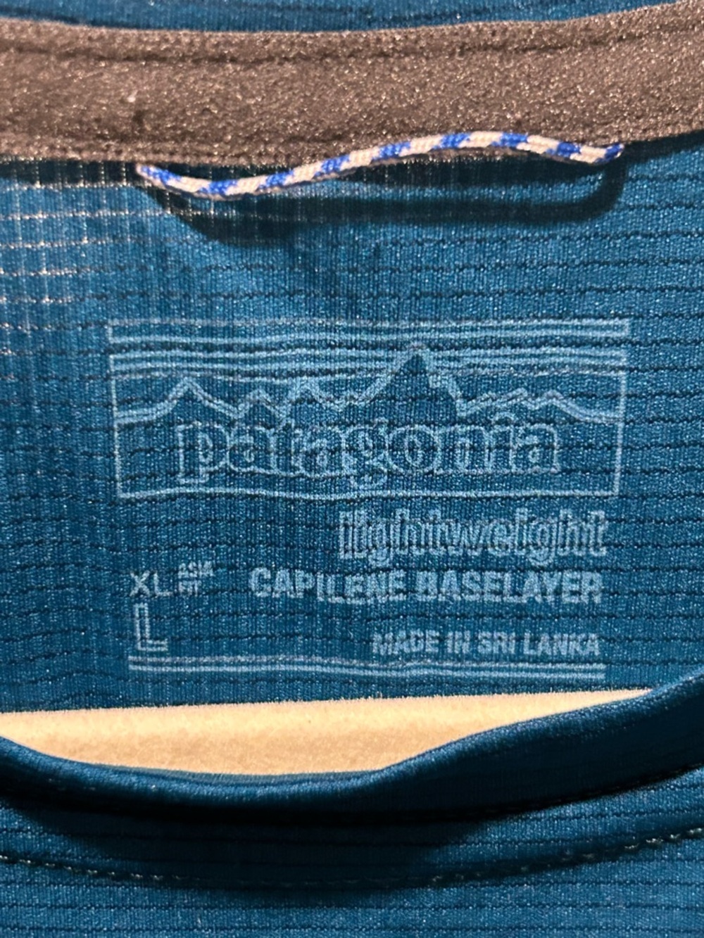 Patagonia Men’s Capilene Lightweight Baselayer Top , size L/XL - Picture 8 of 8